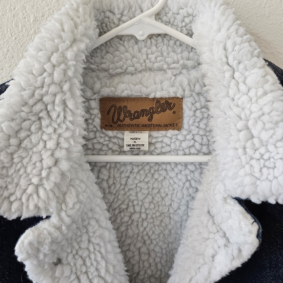 Vintage Wrangler Sherpa Denim Jacket 100% Cotton Made In USA - Picture 2 of 12